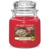 Yankee Candle Aromatická sviečka Classic stredná Peppermint Pinwheels 411 g