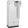 Šatňová skriňa C+P Cabo, dvere Z, 2 oddelenia pre 4 osoby, 820 x 510 x 1950 mm, biela, podstavec