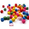 Drevené kocky, farebné 10x10mm 20ks MIX farieb (otvor 3,5mm)