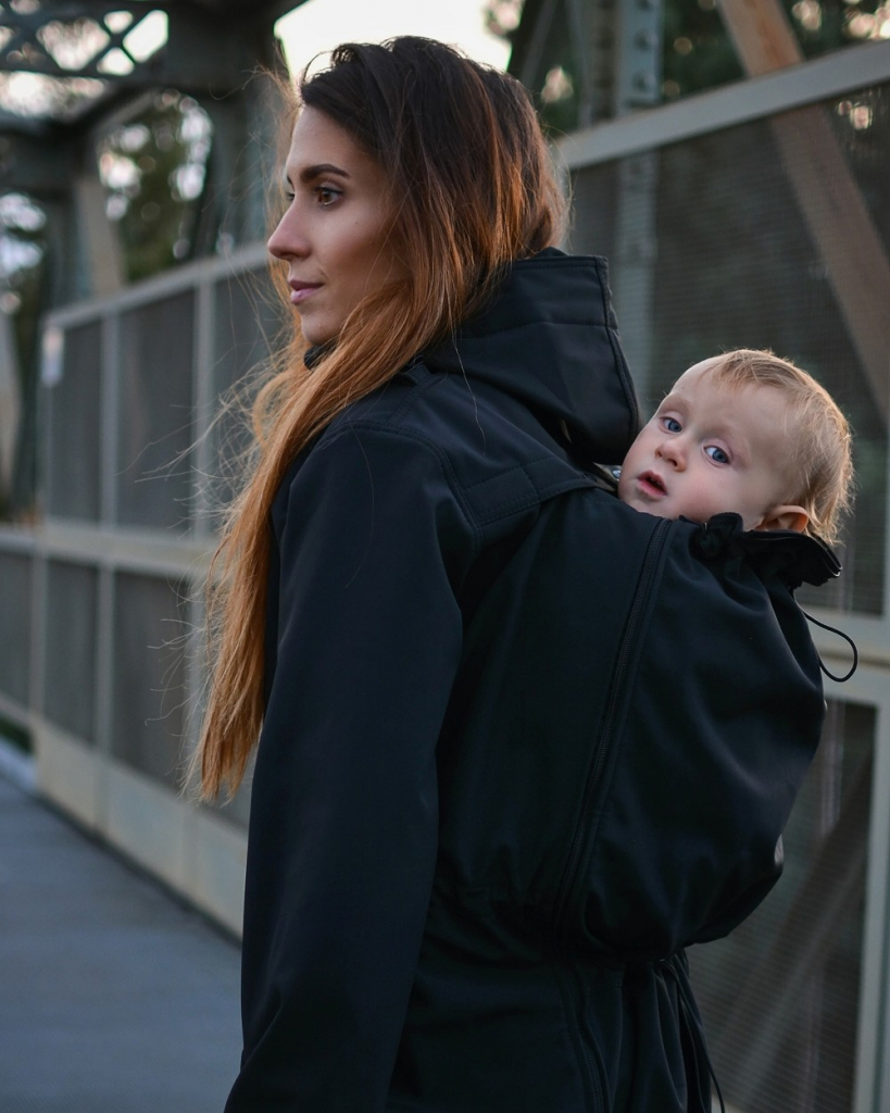 Alica 2 softshellová bunda na predné zadné nosenie detí čierna od 134,7 € -  Heureka.sk