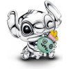 Prívesok PANDORA Disney Stitch a handrová bábika Scrump 794554C01