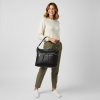 Fashion&CO Dámska crossbody kabelka 2407 cross čierna