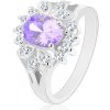 Šperky eshop - Prsteň v striebornej farbe, svetlofialový brúsený ovál, číry obrys R31.1 - Veľkosť: 49 mm