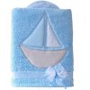MAMO-TATO Obojstranná chlpáčková dečka s vyšívkou 75 x 90 cm, Lodička, modrá
