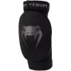 Chrániče lakťov Venum Kontact - Black/Black Velikost: S