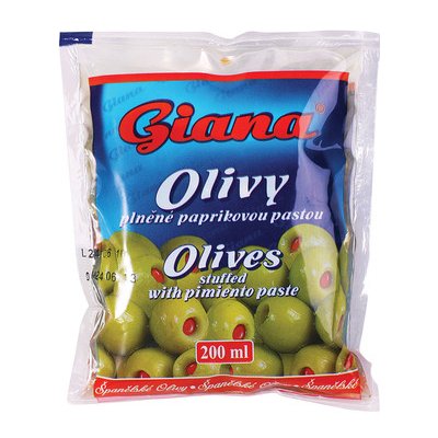 Giana Olivy zelené plnené papričkou 195 g