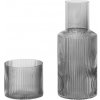 ferm LIVING Set pohár a karafa Ripple dymový 500 ml
