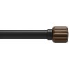 Čierna roztiahnuteľná garniža 107-305 cm Umbra Evie Pinpoint