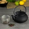 Liatinový čajník so sitkom 800 ml, čierny (Elegantný čierny čajník 800 ml pre dokonalý zážitok z čaju)