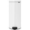 BRABANTIA Newicon 30 l biely - odpadkový kôš z nehrdzavejúcej ocele s pedálom
