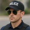 Slnečné okuliare s kovovým rámom – štýl “policajt”