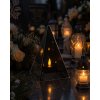 LED dekoratívny lampáš pyramída 12 × 12 × 19 cm s efektom plameňa