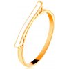 Šperky eshop - Prsteň zo žltého 14K zlata - biela glazúrovaná vlnka, lesklé ramená S3GG131.40 - Veľkosť: 57 mm