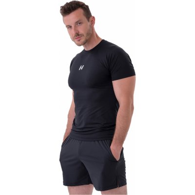Nebbia Functional Slim-Fit T-Shirt čierne