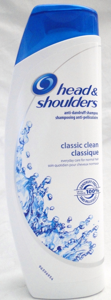 Head & Shoulders Classic Clean šampón proti lupinám na normálne vlasy čistý a šetrný k pokožke 400 ml