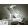 VELUX DML Standard Farba rolety: béžová (1085), Farba vodiacej lišty: Hliník standard (S), Označenie okna (zo štítku na okne): FK06 66x118 cm - elektricky ovládané