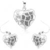 Šperky eshop - Set náušníc a prívesku, striebro 925, srdce so zvlnenými zárezmi a zirkónmi SP85.06