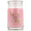 Yankee Candle vonná sviečka Praline & Birch 567 g Fresh Cut Roses