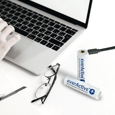 everActive Li-Ion 18650 3.7V 3200mAh USB 5903205771445