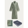 Soft Cotton Darčekové balenie županu, uteráku a osušky AXEL. Pánsky župan, uterák a osuška AXEL v luxusnom darčekovom boxe. 100% česaná bavlna s antibakteriálnou ochranou Microban patrí k tomu najlepš