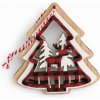 DECOLED Dřevěná vánoční ozdoba stromeček s jelínkem v lese, 9,5 × 10,5 cm, k zavěšení