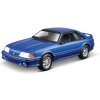 Maisto 1993 Ford Mustang SVT Cobra metal modrá assembly line 1:24