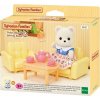 Sylvanian Families – Sediace dievčatko ľadového medveďa