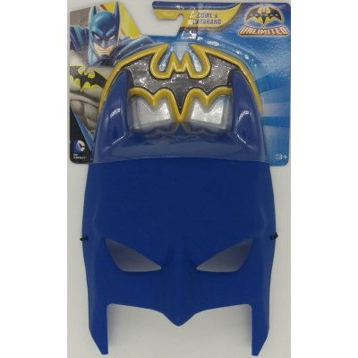 DC Comics Súprava na hranie rolí Batman Cowl and Batarang od spoločnosti Mattel