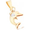 Šperky eshop - Prívesok v žltom 9K zlate - malý skáčuci delfín, okrúhly číry zirkón S1GG81.11