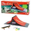 Prstový skateboard s rampou