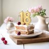 Party Narodeninová sviečka číslo 18 zlatá, výška 8 cm