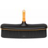 Fiskars Metla na terasy 36 cm OneClick