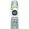 Nivea Men gél na holenie Sensitive 3-Day Beard Shave Gel 200 ml