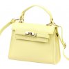 Dámska kožená kabelka Luka 19-17 MN svetložltá, crossbody 23 x 19 x 12,5 cm