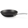 Le Creuset - ALU - panvica, špeciálny povrch proti pripáleniu 22 cm