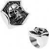 Šperky eshop - Oceľový prsteň striebornej farby, vypuklá lebka s prasklinou v erbe, patina T23.2 - Veľkosť: 67 mm