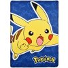 SunCity Fleecová deka Pokémon Pikachu