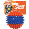 Nerf Dog pískacia loptička so spikmi 6,9 cm
