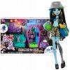 MONSTER HIGH ŠTUDENTSKÁ IZBA NÁBYTOK + BÁBIKA FRANKIE STEIN DOPLNKY HRP68