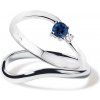 Zásnubná súprava z bieleho zlata so zafírom a diamantmi KLENOTA S0769022