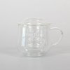Sklenený hrnček atos s lúhovačom