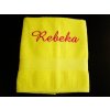 Vyšívaná osuška s menom Rebeka Farba osušky: Bledosivá, Farba výšivky: Zlatá