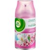 Air Wick Magnolia&Cherry náplň do osviežovača vzduchu 250ml