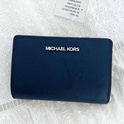 Michael Kors peňaženka bifold strieborná tmavo modrá