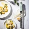 Microplane Premium tmavozelená - Strúhadlo na syr / parmezán z nehrdzavejúcej ocele