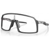 Oakley SUTRO Photochromic, Carbon matt/ Photo Clear Veľkosť: ŠTANDARDNÁ Fotochromatické okuliare s vymeniteľnými sklami