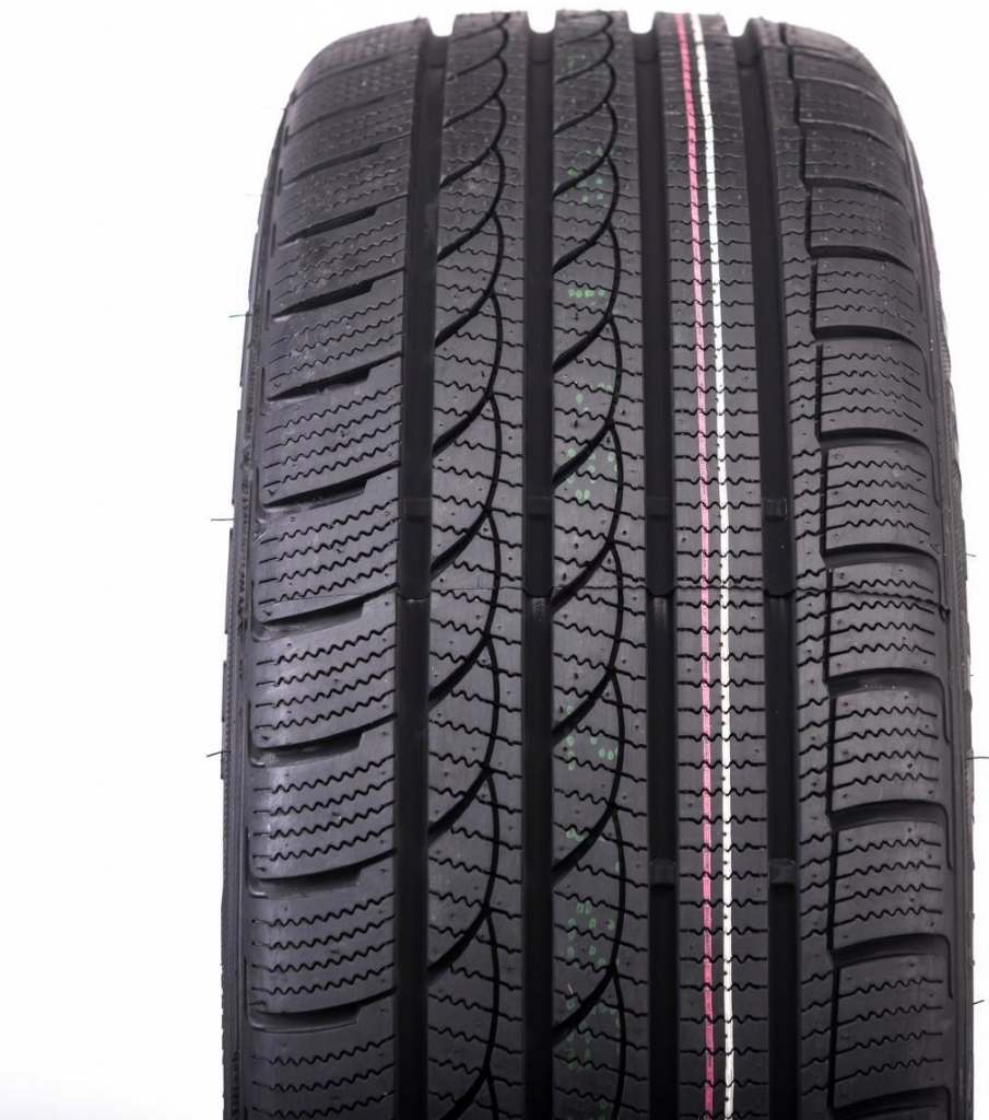 Tracmax S210 235/40 R18 95V