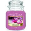Yankee Candle Aromatická sviečka Classic stredná Sweet Plum Sake 411 g
