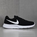 Nike Tanjun black white