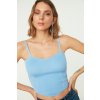 Trendyol modrý úpletový crop top bustier svetlomodrá 8683046329506